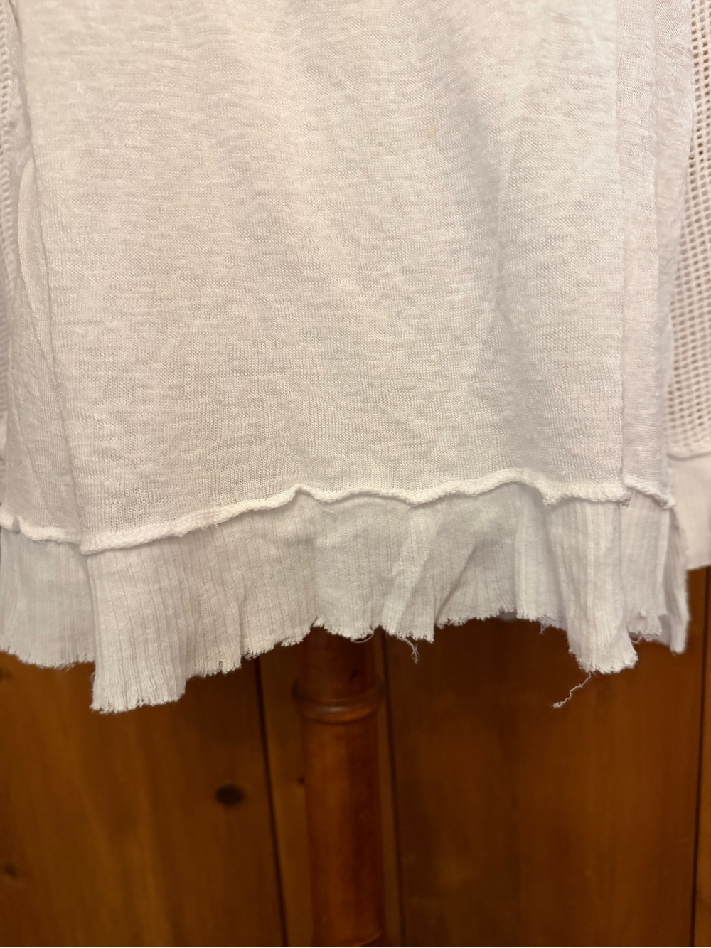 T*Party Women’s White Lightweight Knit Long-Sleeve Top, NWT - Picture 3 of 5